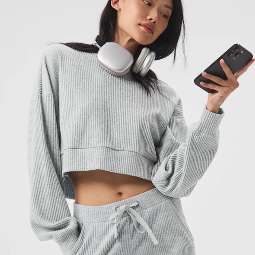 Alo Yoga Muse Hoodie, Size X-Small, Athletic Heather Grey